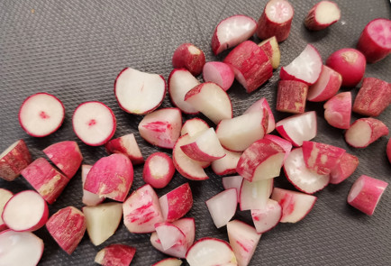 Фото шага рецепта Жареный редис в качестве гарнира 151557 шаг 2  