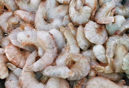 Фото шага рецепта Жареные креветки в базиликовом соусе 152580 шаг 12