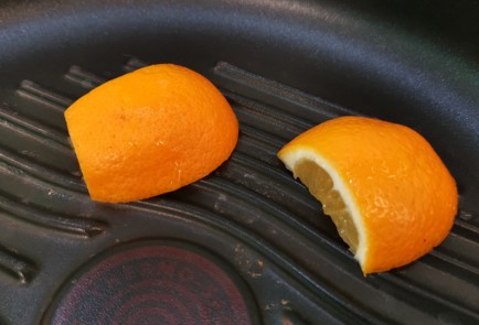 Фото шага рецепта Жареные креветки в базиликовом соусе 152580 шаг 15