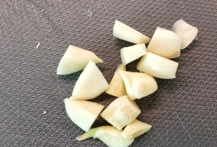 Фото шага рецепта Жареные креветки в базиликовом соусе 152580 шаг 3