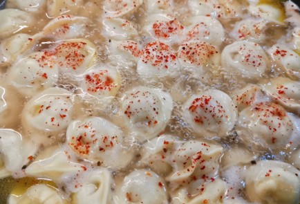 Фото шага рецепта Жареные пельмени с карри и шафраном 153014 шаг 6  