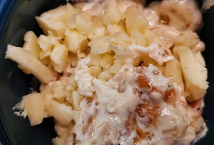 Фото шага рецепта Жюльен из лисичек с творожным сыром 152682 шаг 6