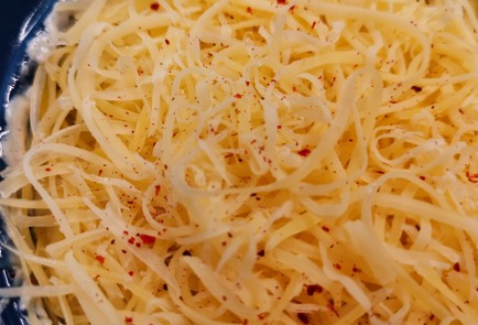 Фото шага рецепта Жюльен из лисичек с творожным сыром 152682 шаг 9