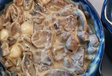 Фото шага рецепта Жюльен из шампиньонов и вешенок 152753 шаг 11  