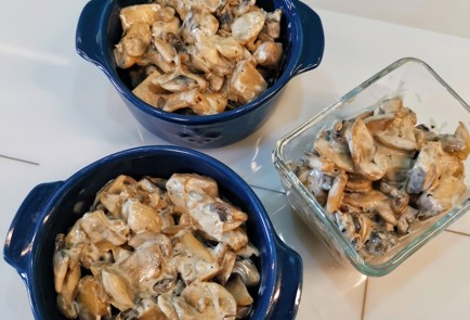 Фото шага рецепта Жюльен из шампиньонов и вешенок 152753 шаг 9  