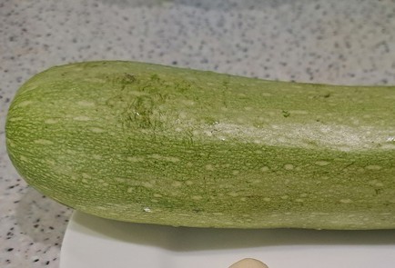 Фото шага рецепта Кабачки на сковороде 189562 шаг 2  