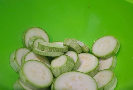 Фото шага рецепта Кабачки на сковороде 189562 шаг 4  