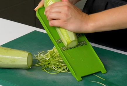 Фото шага рецепта Кабачки покорейски 151241 шаг 1  