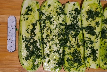 Фото шага рецепта Кабачки с сыром запеченные в духовке 186480 шаг 4  