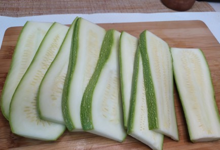 Фото шага рецепта Закуска из кабачков с сыром 190643 шаг 2  