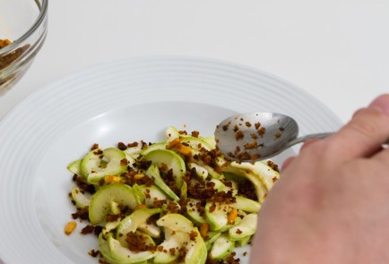 Фото шага рецепта Кабачки с вялеными помидорами 24296 шаг 4  