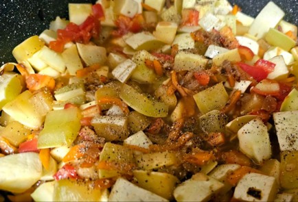 Фото шага рецепта Кабачки тушенные с овощами 187413 шаг 11