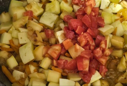 Фото шага рецепта Кабачки тушенные с овощами 187413 шаг 9