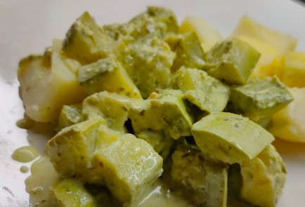 Фото шага рецепта Тушеные кабачки в сметанном соусе с зеленью 189704 шаг 12  