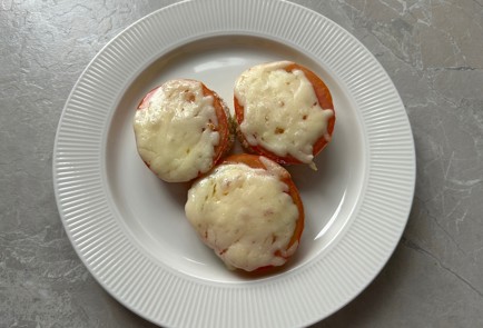 Фото шага рецепта Кабачки в духовке с помидорами и сыром 190045 шаг 10  