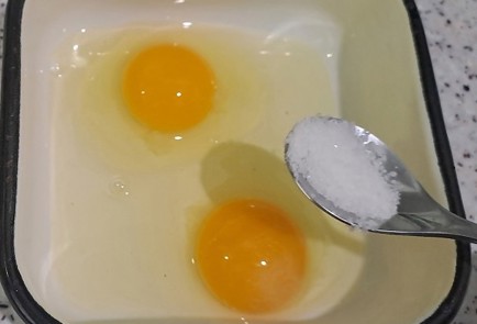 Фото шага рецепта Кабачки в кляре на сковороде 189563 шаг 5  