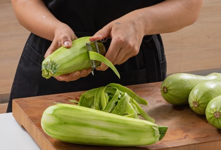 Фото шага рецепта Кабачковая икра с майонезом 174396 шаг 2  