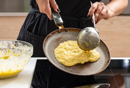 Фото шага рецепта Блины из кабачков 186964 шаг 5  