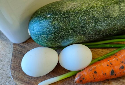 Фото шага рецепта Кабачковые блины 190239 шаг 1  