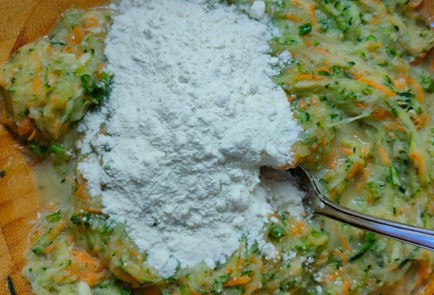 Фото шага рецепта Кабачковые блины 190239 шаг 11  