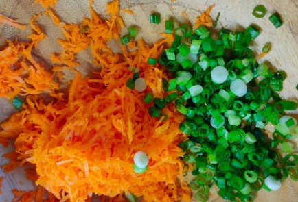 Фото шага рецепта Кабачковые блины 190239 шаг 4  