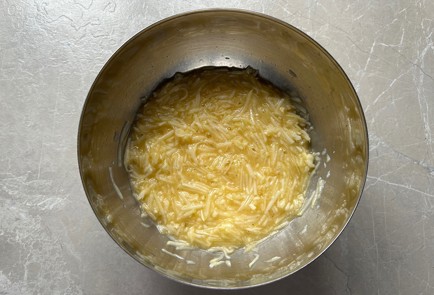 Фото шага рецепта Кабачковые блины 190541 шаг 4  