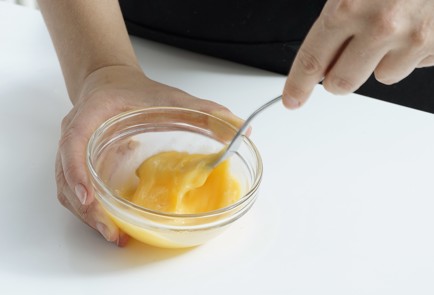 Фото шага рецепта Кабачковые оладьи с беконом 152674 шаг 6  