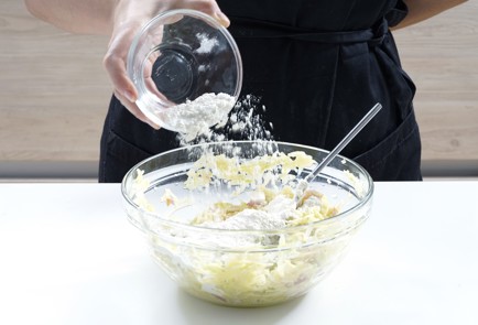 Фото шага рецепта Кабачковые оладьи с беконом 152674 шаг 7  