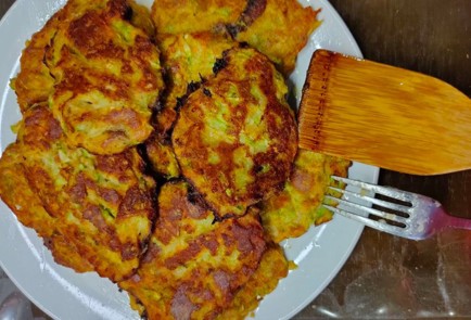 Фото шага рецепта Кабачковые оладьи 174533 шаг 11