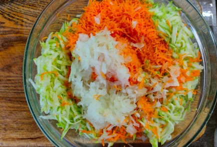 Фото шага рецепта Кабачковые оладьи 174533 шаг 5