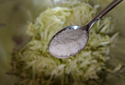 Фото шага рецепта Кабачковый торт 187264 шаг 3