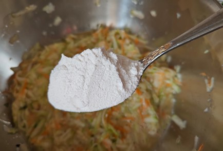 Фото шага рецепта Кабачковый торт 187264 шаг 9