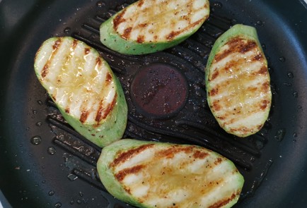 Фото шага рецепта Кабачок с чесноком и сыром 186402 шаг 11  