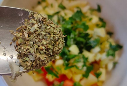 Фото шага рецепта Кабачок запеченный с овощами хамоном и сыром 187073 шаг 14  