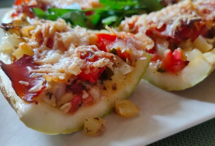 Фото шага рецепта Кабачок запеченный с овощами хамоном и сыром 187073 шаг 22  