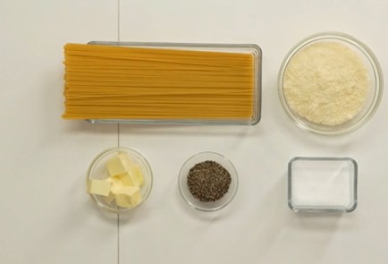 Фото шага рецепта Паста качоэпепе 136852 шаг 1  