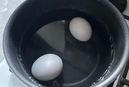 Фото шага рецепта Как варить яйца вкрутую 174806 шаг 6  