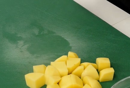 Фото шага рецепта Кальдодепапа Куриный суп с картофелем 104175 шаг 5  