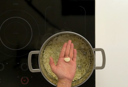 Фото шага рецепта Португальский суп калду верде 93965 шаг 1  