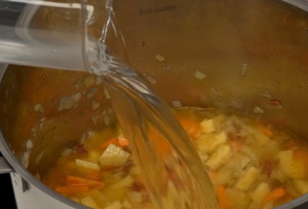 Фото шага рецепта Португальский суп калду верде 93965 шаг 8  