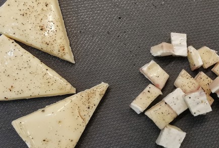 Фото шага рецепта Камамбер запеченный с черешней 173887 шаг 3