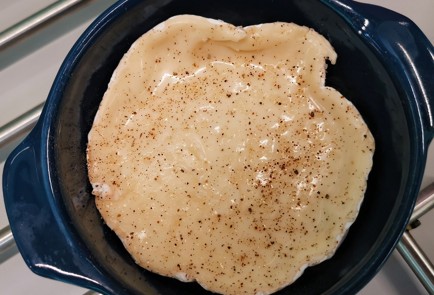 Фото шага рецепта Камамбер запеченный с черешней 173887 шаг 4