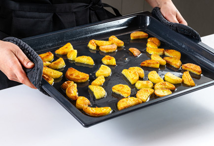 Фото шага рецепта Канапе из картофеля с щучьей икрой 191033 шаг 6  