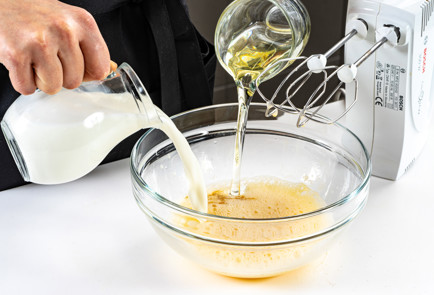 Фото шага рецепта Канапе из вафли с малиной и фисташкой 191022 шаг 6  