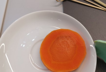 Фото шага рецепта Канапе Оливье 175411 шаг 2  