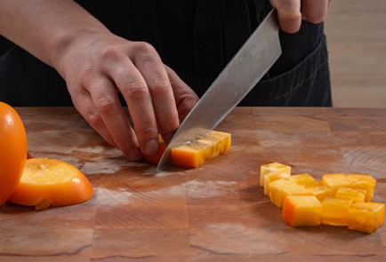 Фото шага рецепта Канапе с хурмой и прошутто 175309 шаг 3  