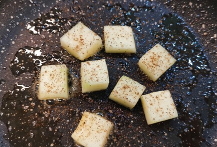 Фото шага рецепта Канапе с кабачком 175386 шаг 5  