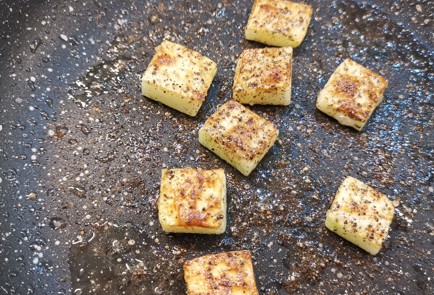 Фото шага рецепта Канапе с кабачком 175386 шаг 7  