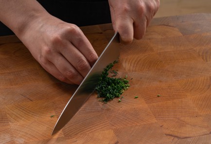 Фото шага рецепта Канапе с пастрами 175310 шаг 4  