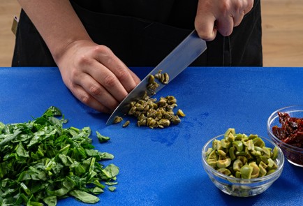 Фото шага рецепта Каннеллони с творожным сыром вялеными томатами и оливками 188035 шаг 5  